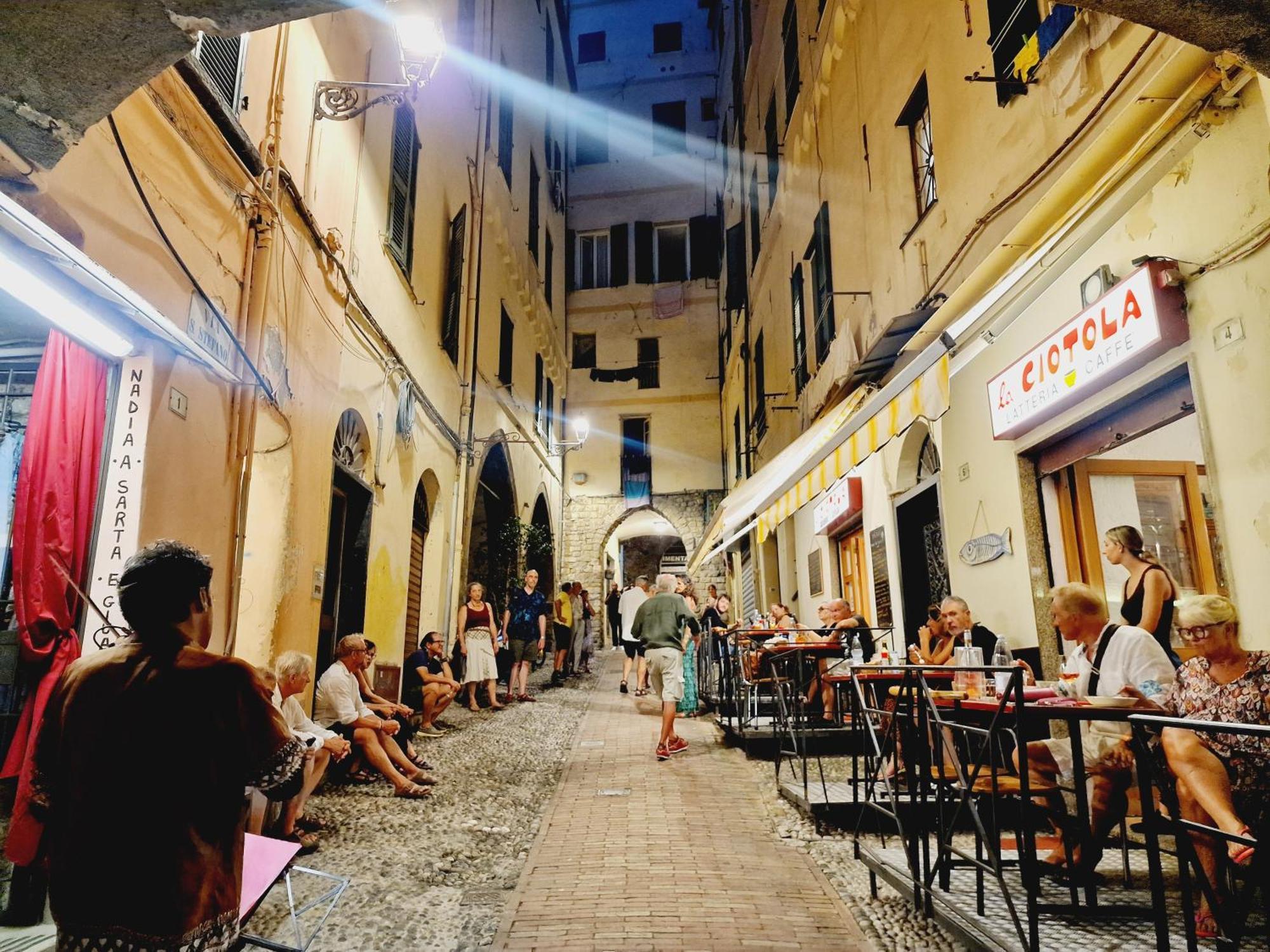 Homeholidaysanremo - Classic エクステリア 写真